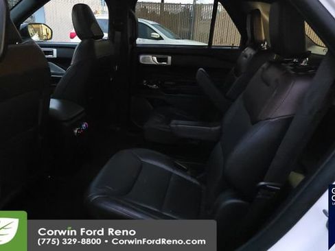 Used 2023 Ford Explorer Platinum w/ Technology Package image 17