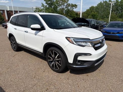 Used 2021 Honda Pilot Touring image 2