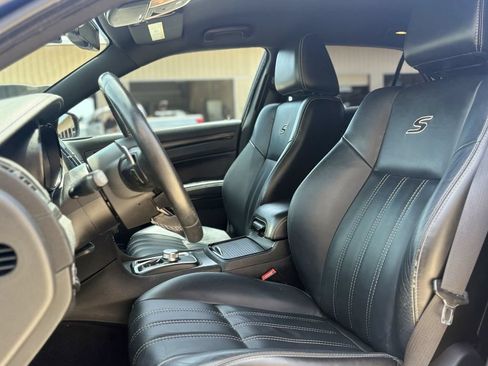 Used 2015 Chrysler 300 S RWD image 12