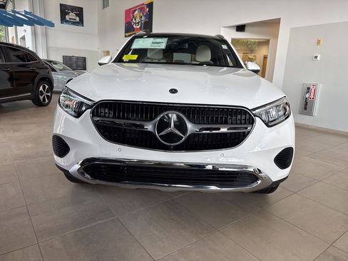 Certified 2025 Mercedes-Benz GLC 300 4MATIC image 2