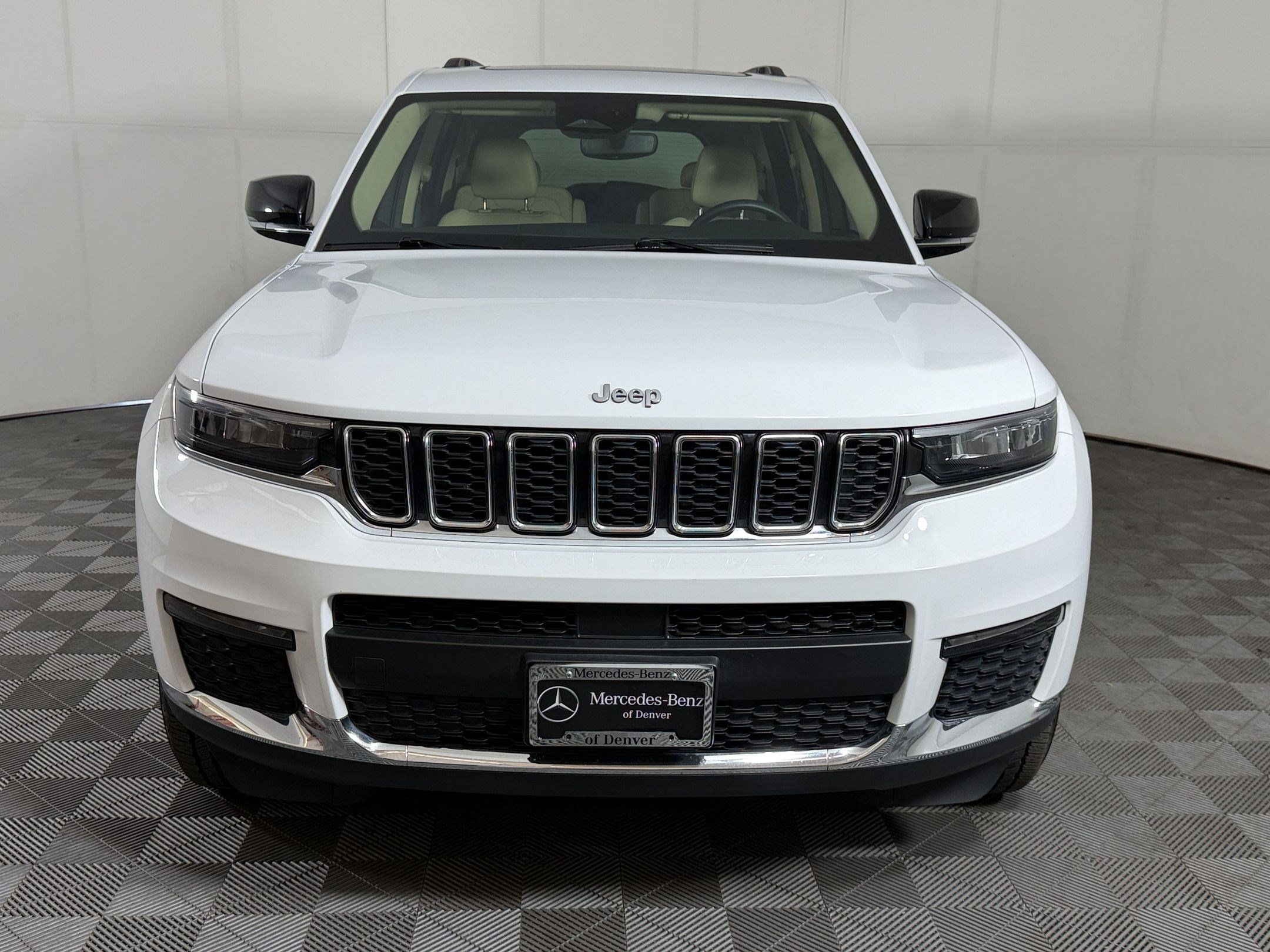 Used 2021 Jeep Grand Cherokee L Limited AWD/4WD image 6