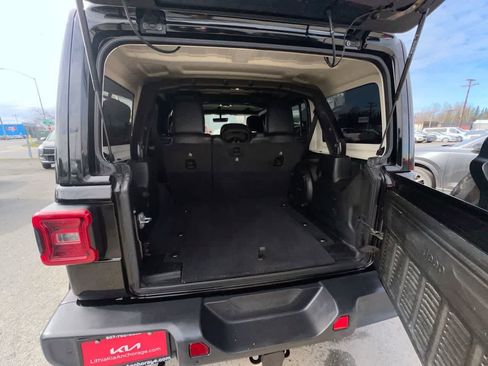 Used 2020 Jeep Wrangler Unlimited Sahara AWD/4WD image 26