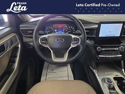 Used 2022 Ford Explorer Limited w/ Equipment Group 301A AWD/4WD image 17
