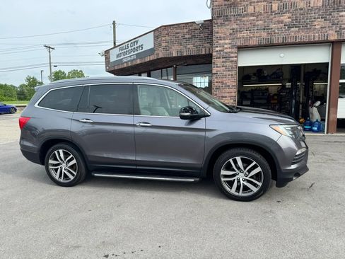 Used 2017 Honda Pilot Elite image 18