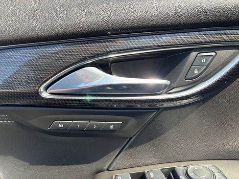 Used 2022 Buick Envision Essence w/ Safety Package image 20