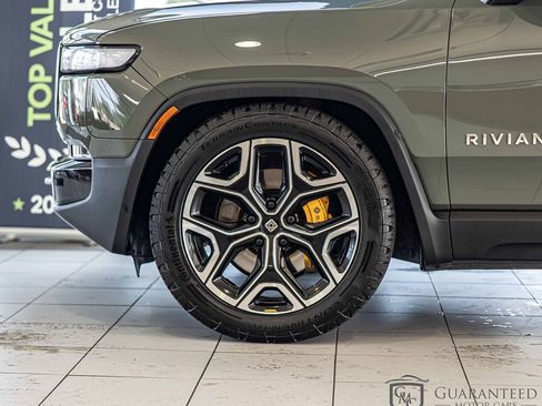 Used 2023 Rivian R1S Launch Edition image 10