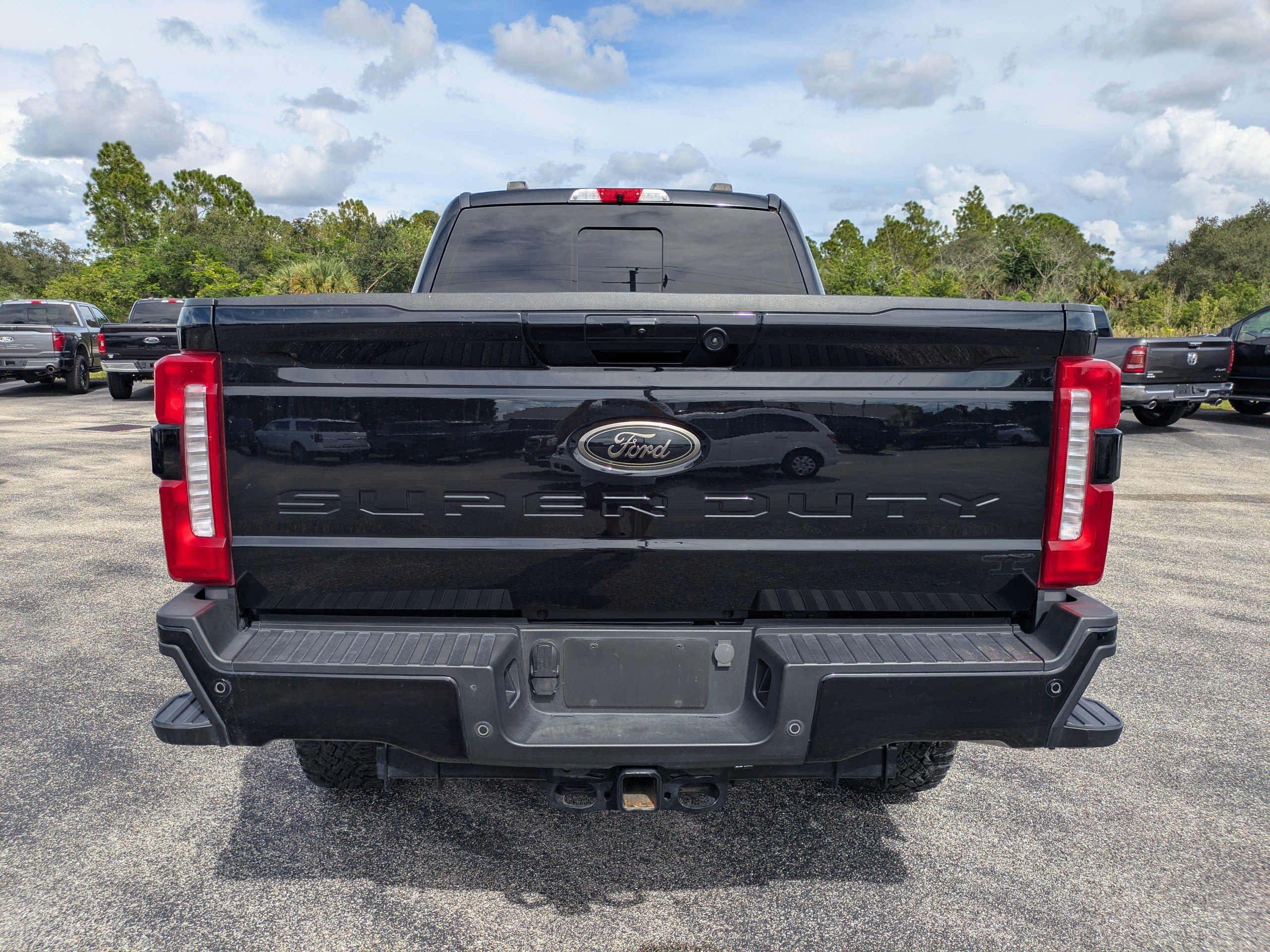 Used 2024 Ford F250 Lariat w/ Lariat Ultimate Package AWD/4WD image 5