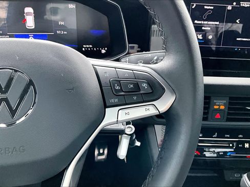 Used 2025 Volkswagen Jetta Sport image 23