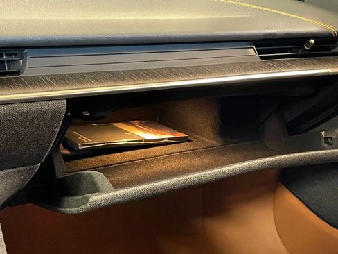 Used 2024 Lucid Air Touring image 43