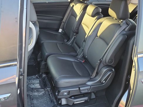 Used 2024 Honda Odyssey Touring image 23