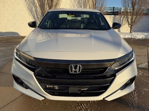 Certified 2022 Honda Accord Sport image 8