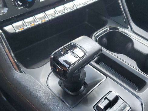 Used 2025 GMC Sierra 1500 AT4 w/ AT4 Premium Package AWD/4WD image 30
