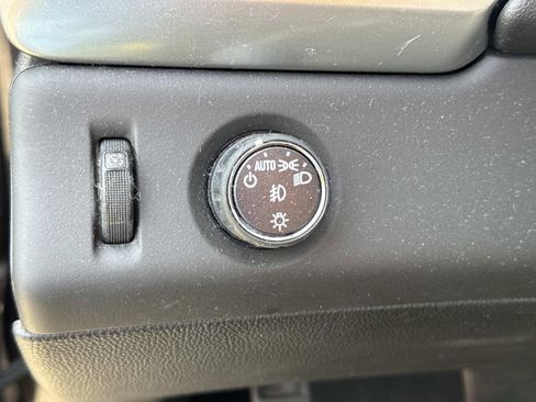 Used 2017 Chevrolet Tahoe Premier image 20