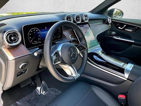 Used 2026 Mercedes-Benz GLC 300 image 14