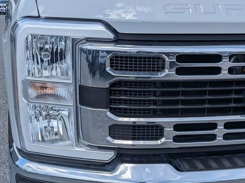 Used 2025 Ford F250 XLT image 9