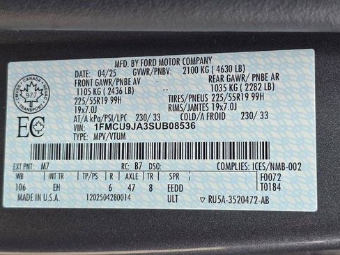 Certified 2025 Ford Escape Platinum AWD/4WD image 32