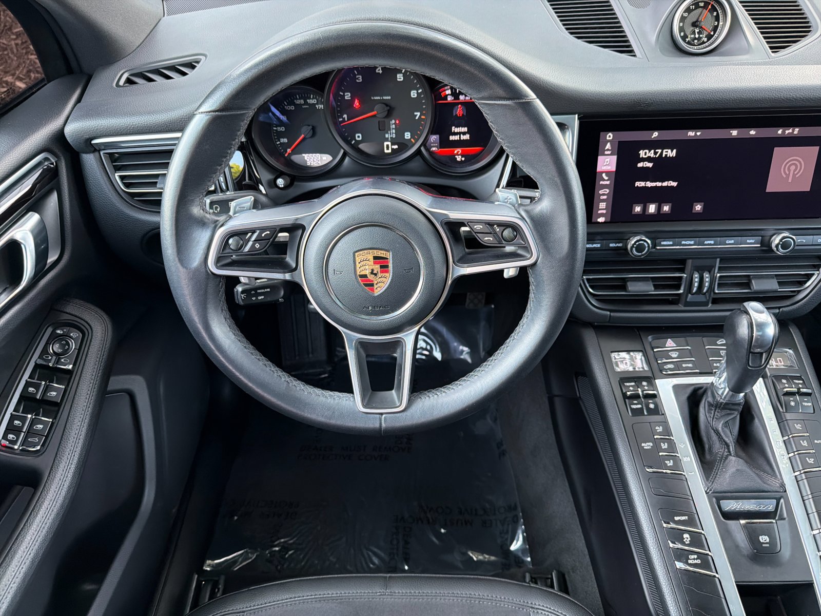 Used 2020 Porsche Macan AWD/4WD image 13