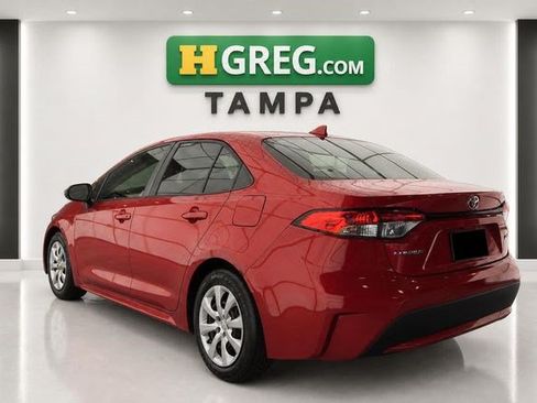 Used 2020 Toyota Corolla LE FWD image 2