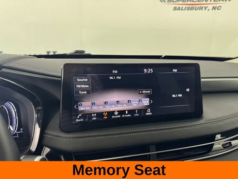 Used 2023 INFINITI QX60 Luxe w/ Performance Audio Package FWD image 17