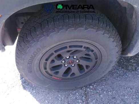 Used 2026 Nissan Frontier PRO-4X AWD/4WD image 4