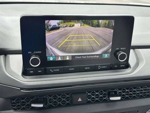 Certified 2023 Honda Accord EX image 22