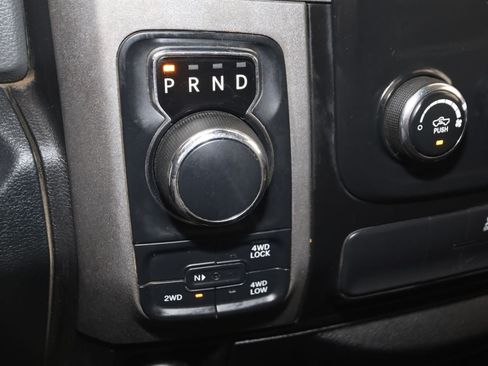 Used 2016 RAM 1500 ST AWD/4WD image 7