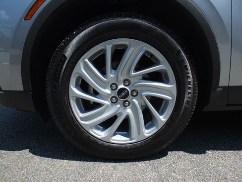 Used 2024 Lincoln Corsair FWD image 9