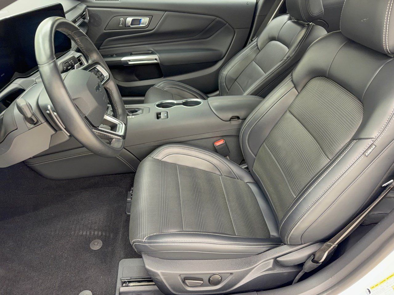 Used 2024 Ford Mustang GT Premium RWD image 5