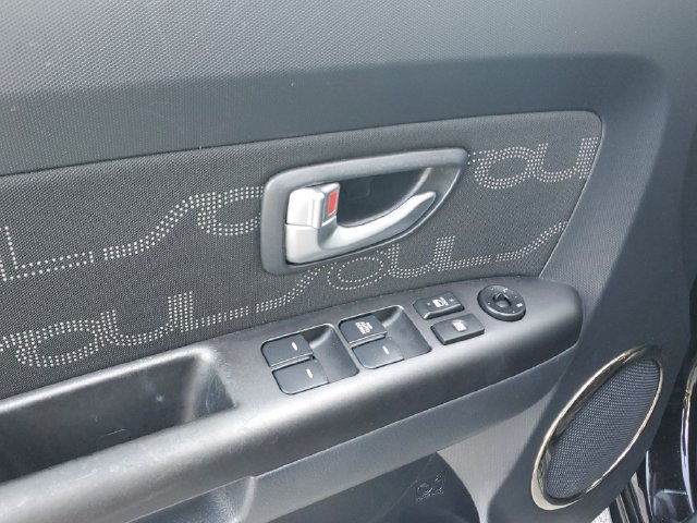 Used 2013 Kia Soul + w/ Audio Pkg FWD image 19