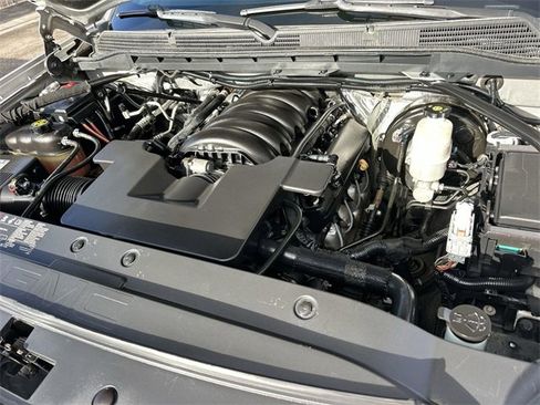 Used 2018 GMC Sierra 1500 SLT w/ Enhanced Driver Alert Package image 28