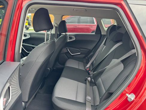 Used 2023 Kia Soul LX w/ Option Group 015 FWD image 24