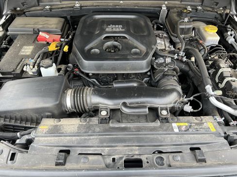 Used 2021 Jeep Wrangler Unlimited Sahara w/ LED Lighting Group image 36