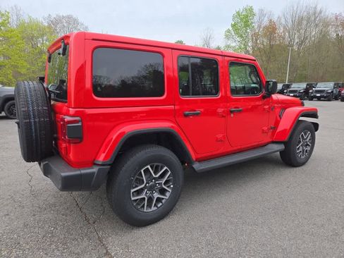 New 2026 Jeep Wrangler Unlimited Sahara AWD/4WD image 4