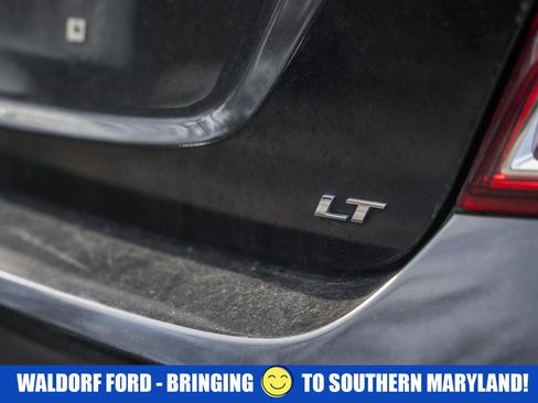 Used 2018 Chevrolet Sonic LT w/ Convenience Package image 8