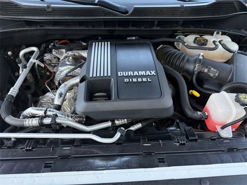 Used 2024 Chevrolet Silverado 1500 LT Trail Boss w/ Convenience Package II image 29