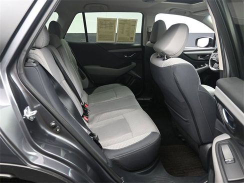 Used 2022 Subaru Outback Premium image 27