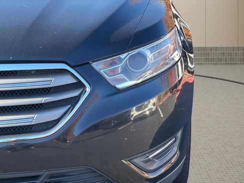 Used 2013 Ford Taurus SEL image 40