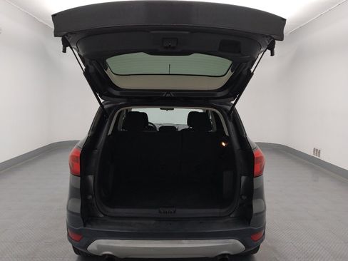 Used 2019 Ford Escape SE FWD image 29