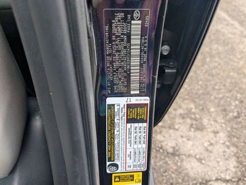 Used 2014 Toyota Avalon XLE image 27