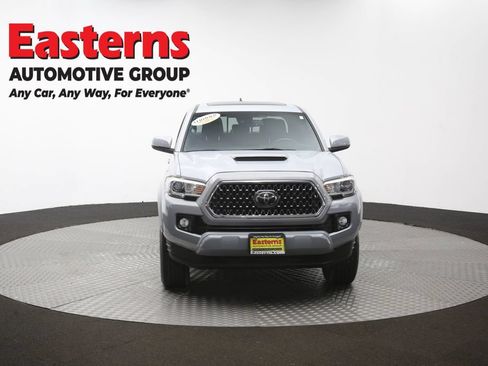 Used 2018 Toyota Tacoma TRD Sport AWD/4WD image 55