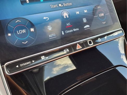 Used 2023 Mercedes-Benz C 300 Sedan image 19