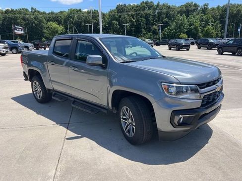 Used 2022 Chevrolet Colorado LT w/ LT Convenience Package AWD/4WD image 10