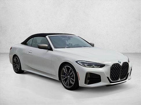 Used 2021 BMW M440i Convertible w/ Premium Package RWD image 3