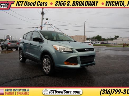 Used 2013 Ford Escape S FWD image 4
