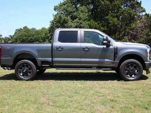 Used 2025 Ford F250 XL w/ STX Appearance Package AWD/4WD image 15