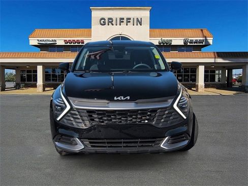 Used 2024 Kia Sportage LX image 12