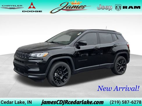 Used 2022 Jeep Compass Latitude w/ Convenience Group AWD/4WD image 1