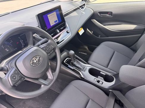 Used 2026 Toyota Corolla LE image 9