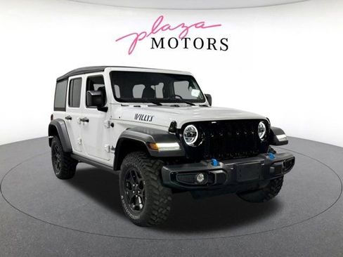 Used 2023 Jeep Wrangler Unlimited w/ Cold Weather Group AWD/4WD image 3