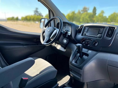 Used 2019 Nissan NV200 S w/ Back Door Glass Package FWD image 17